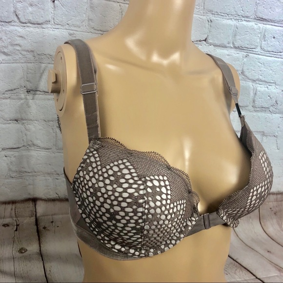 VS Victoria’s Secret Very Sexy Lace Push Up Bra - Picture 2 of 6